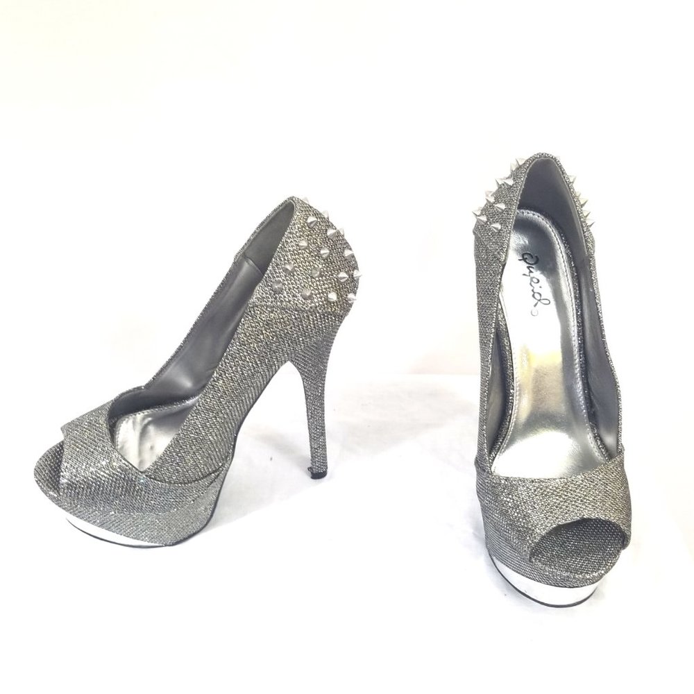 Qupid Size 6.5 Silver Platform Pumps Peep Toe